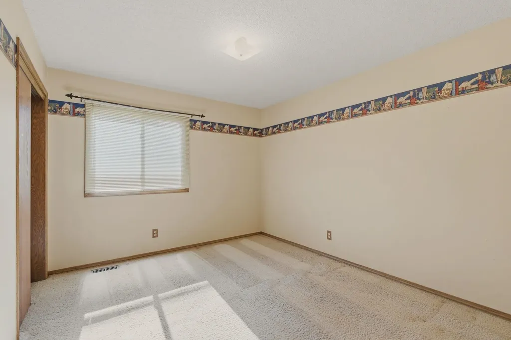 2107 N Murray Circle Wichita KS 67212