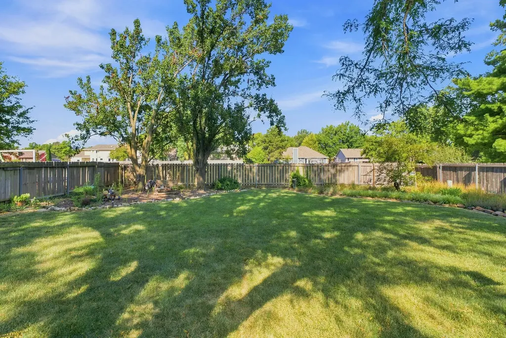 2107 N Murray Circle Wichita KS 67212