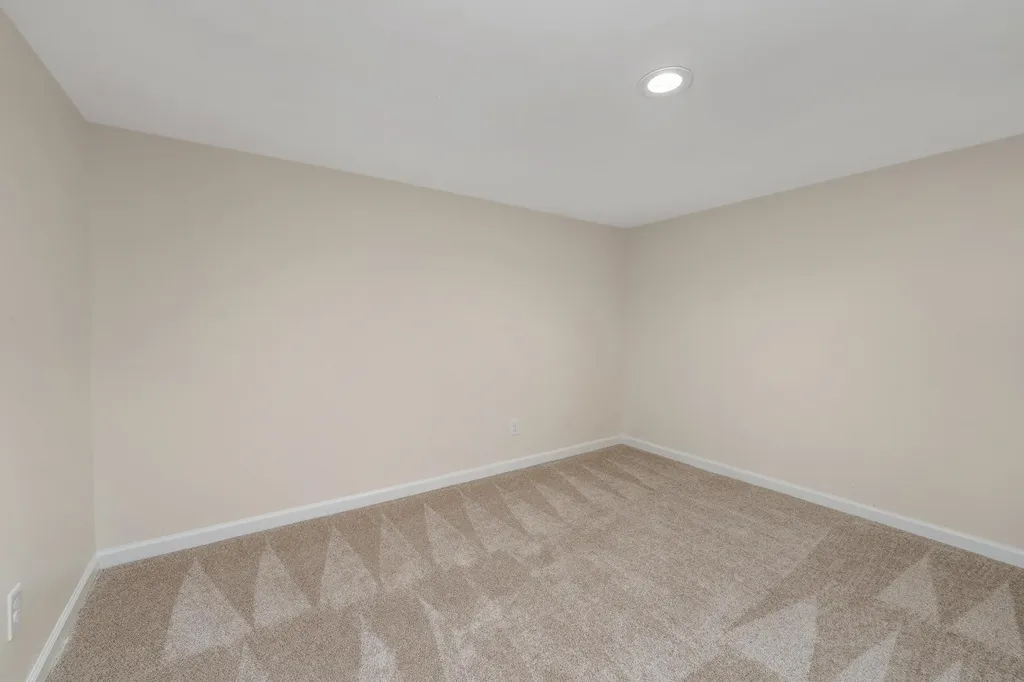 2122 N Erie Avenue Wichita KS 67214