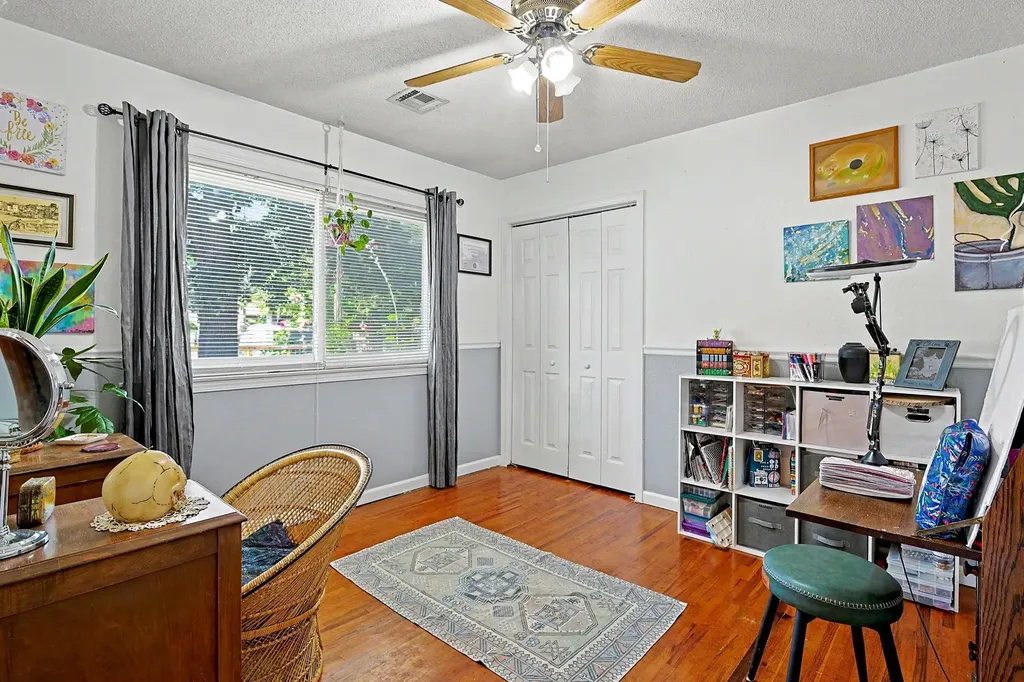 215 W Alexander Haysville KS 67060