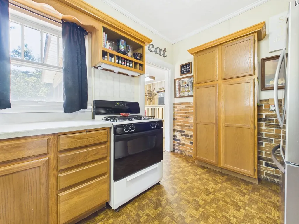 237 S 4th Avenue Clearwater KS 67026