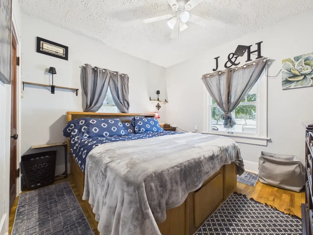 237 S 4th Avenue Clearwater KS 67026