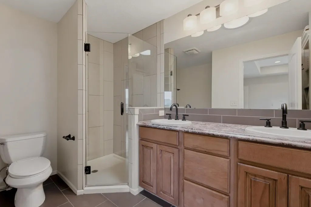 2534 N Davin Circle Wichita KS 67226