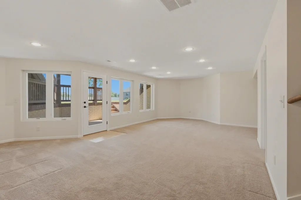 2534 N Davin Circle Wichita KS 67226