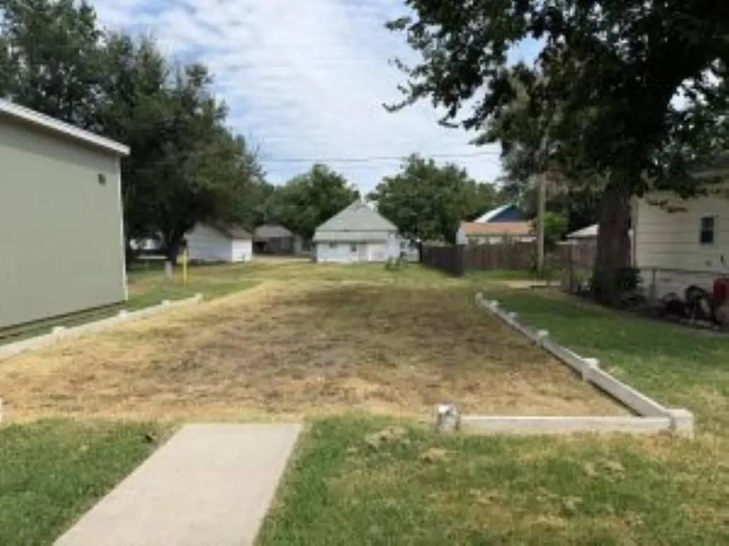 1002 N Grimes Street Mcpherson KS 67460-2827