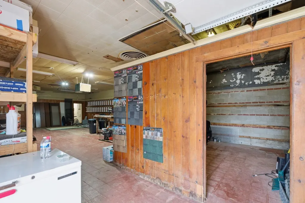 302 N Main Street Newton KS 67114