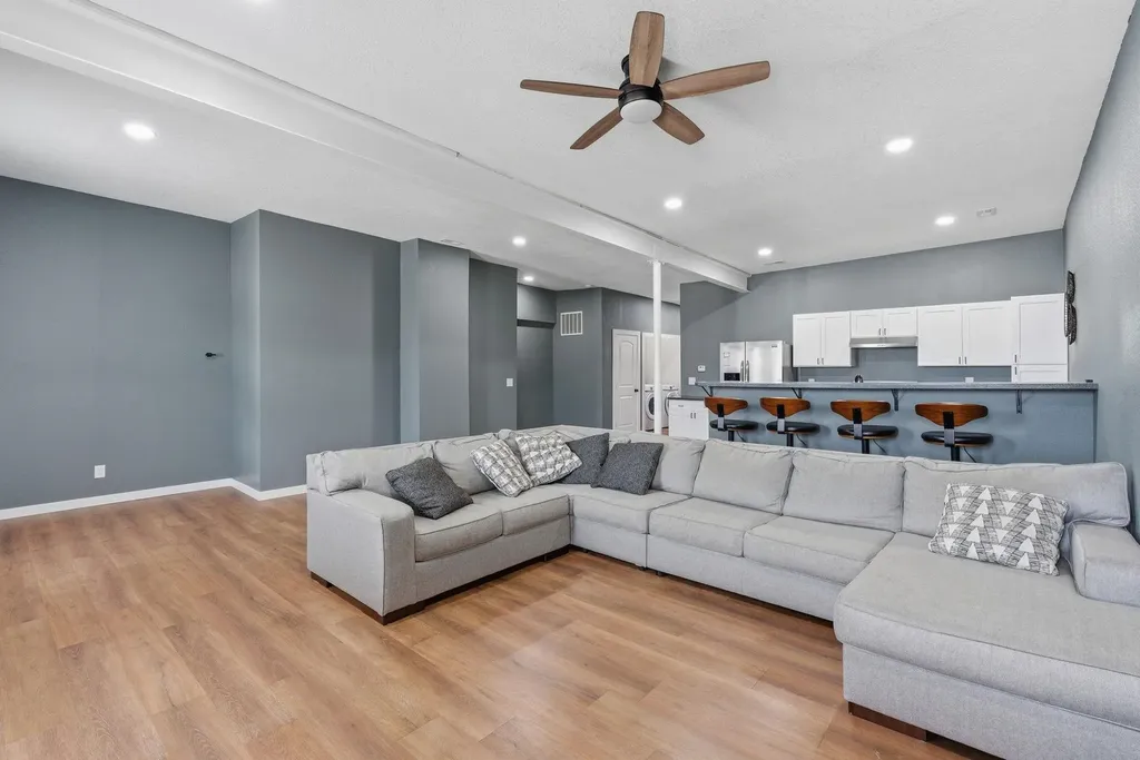 302 N Main Street Newton KS 67114