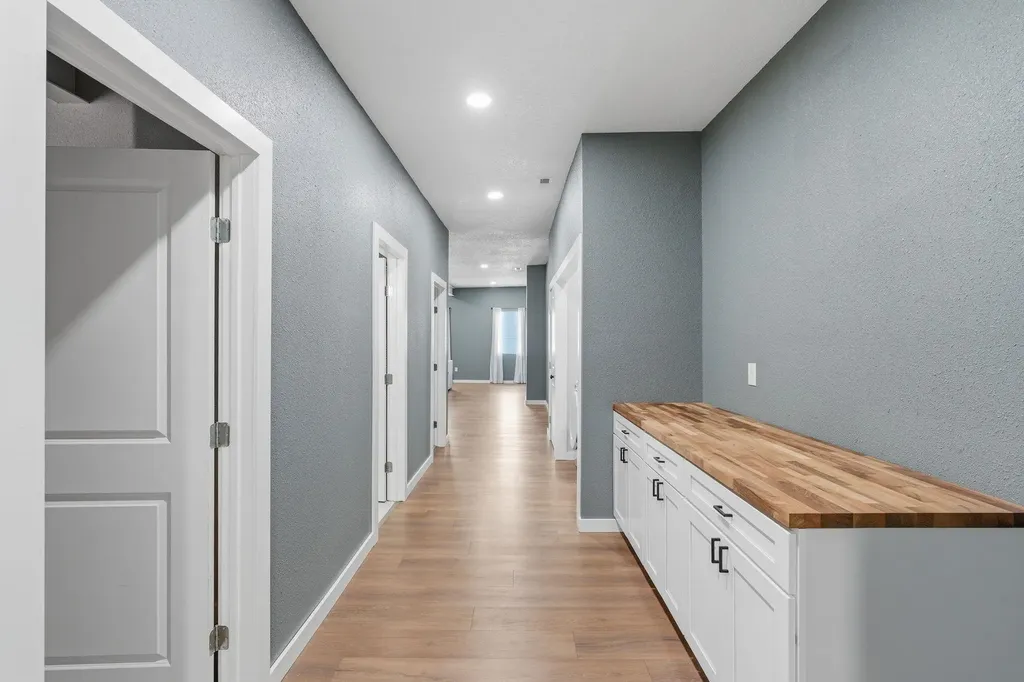 302 N Main Street Newton KS 67114
