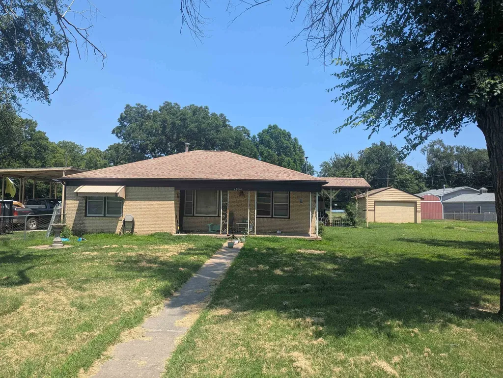 4954 N Sullivan Wichita KS 67204