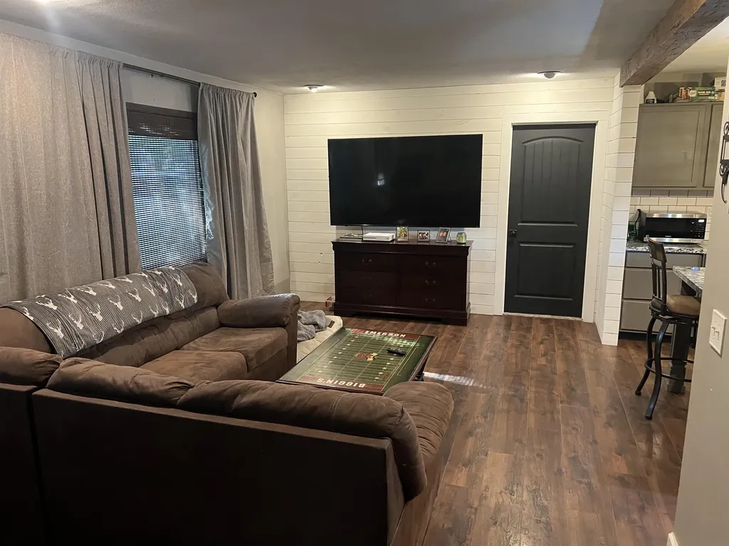 704 N Washington Sedgwick KS 67135