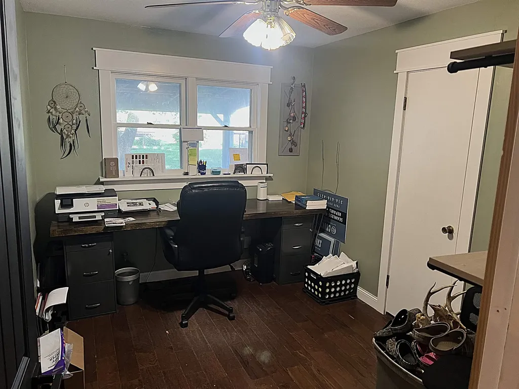 704 N Washington Sedgwick KS 67135