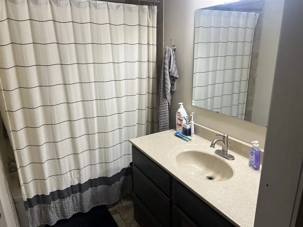 704 N Washington Sedgwick KS 67135
