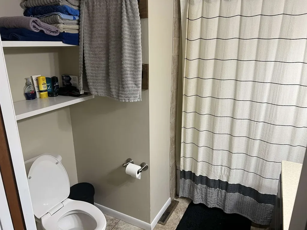 704 N Washington Sedgwick KS 67135