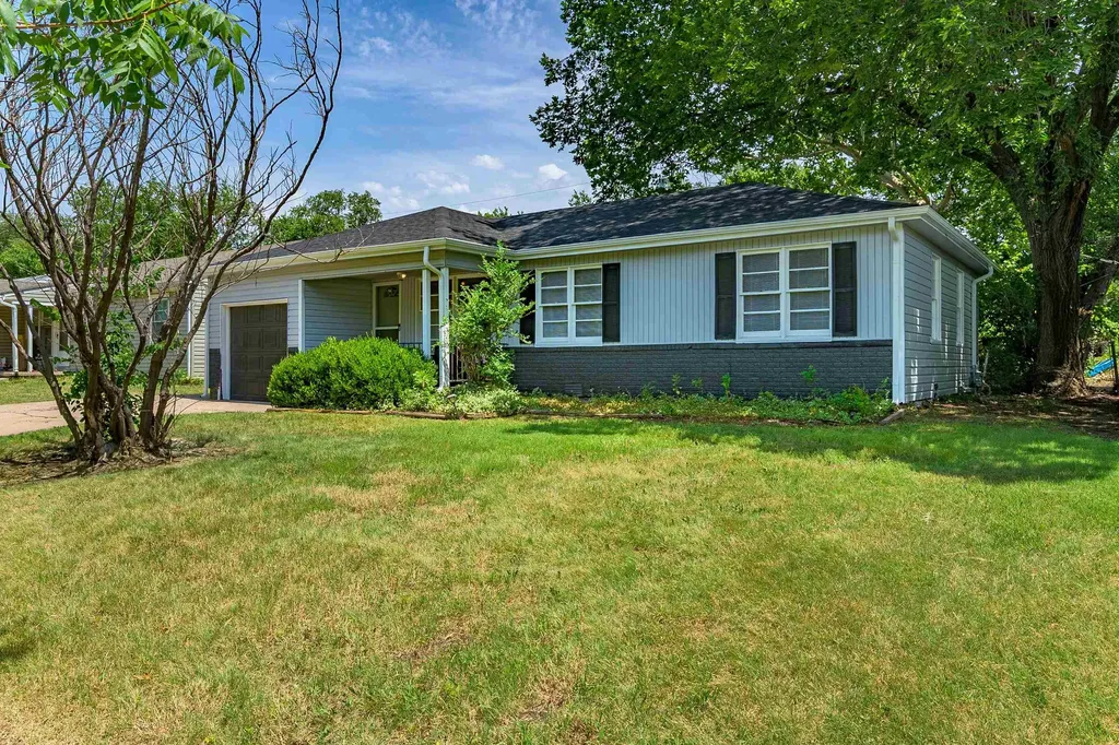 2726 N Spruce Street Wichita KS 67219-4639