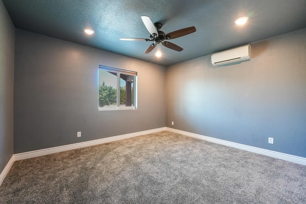 10608 SW 90th Augusta KS 67010