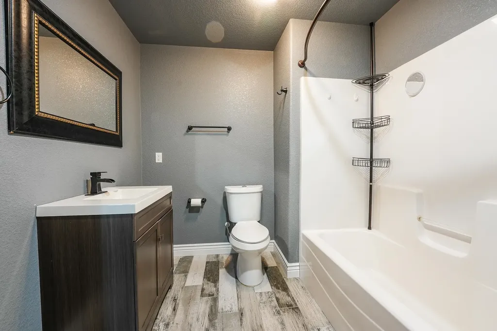 10608 SW 90th Augusta KS 67010