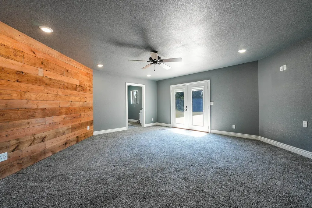 10608 SW 90th Augusta KS 67010