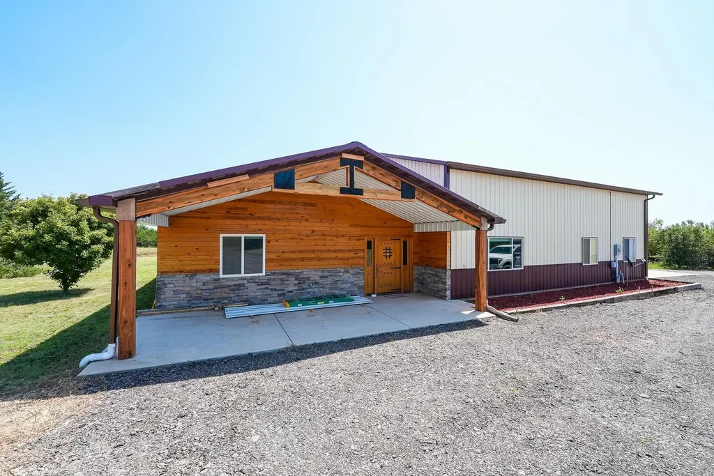 10608 SW 90th Augusta KS 67010