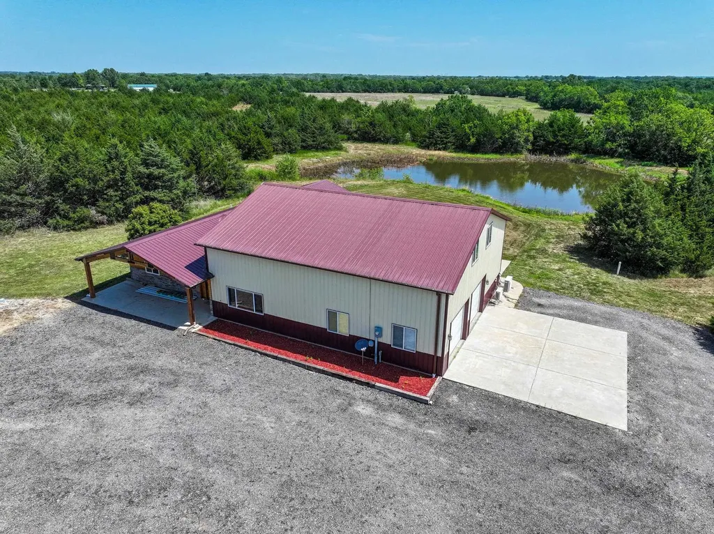 10608 SW 90th Augusta KS 67010
