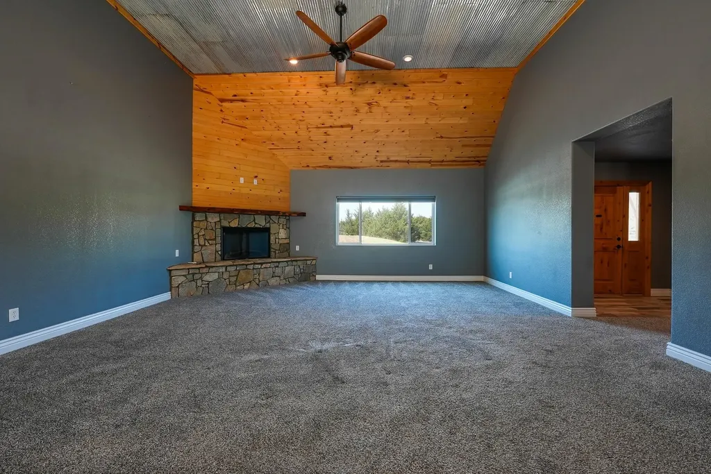 10608 SW 90th Augusta KS 67010