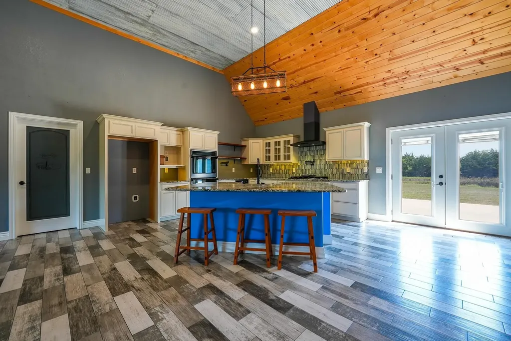 10608 SW 90th Augusta KS 67010