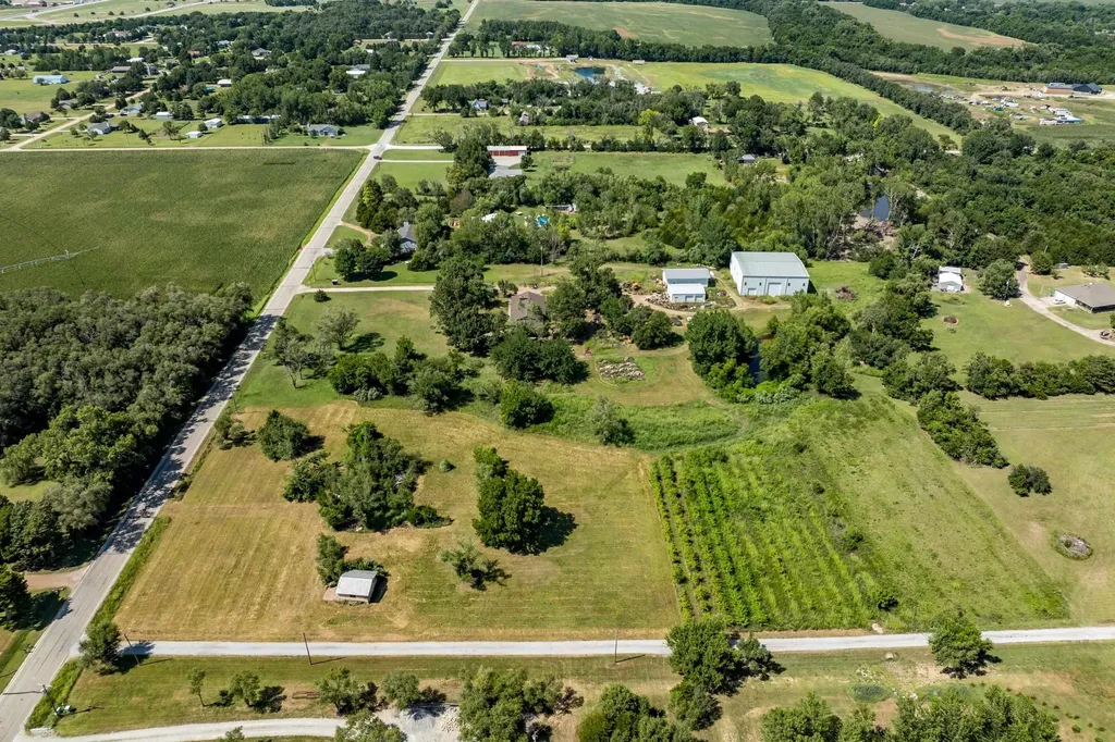 1378 N Hydraulic Road Mulvane KS 67110