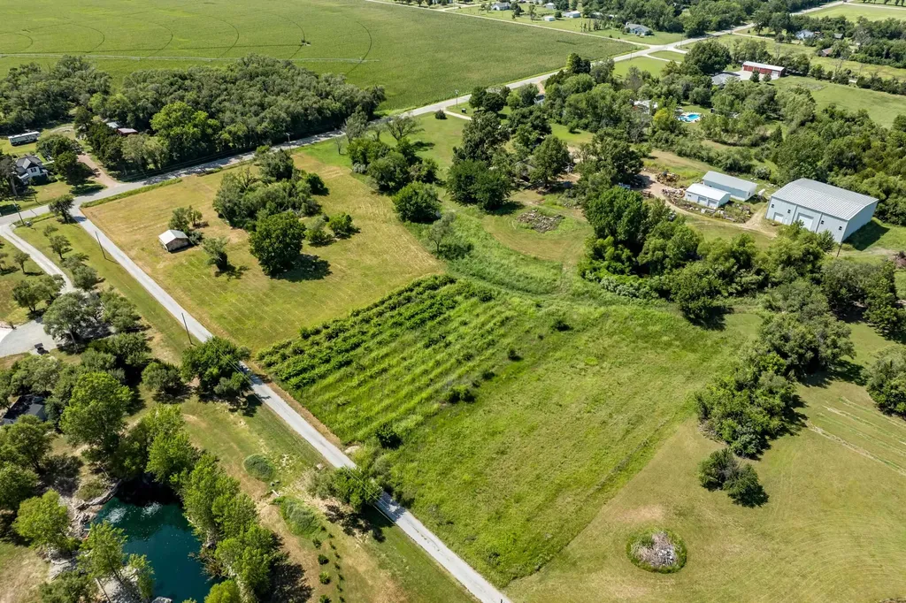1378 N Hydraulic Road Mulvane KS 67110