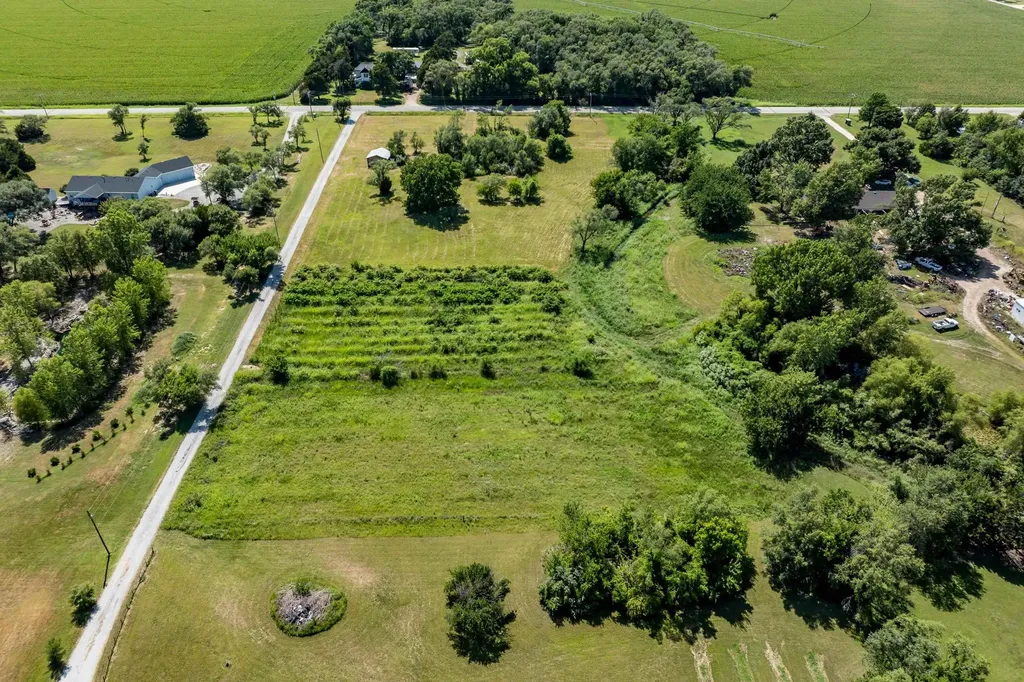 1378 N Hydraulic Road Mulvane KS 67110