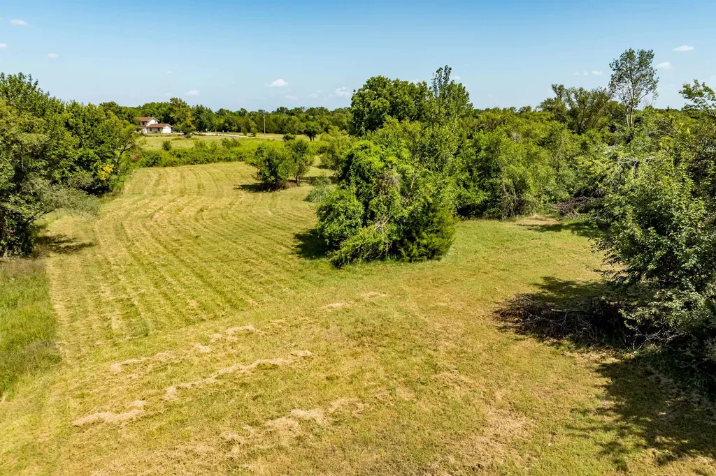 1378 N Hydraulic Road Mulvane KS 67110