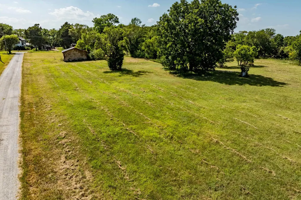 1378 N Hydraulic Road Mulvane KS 67110