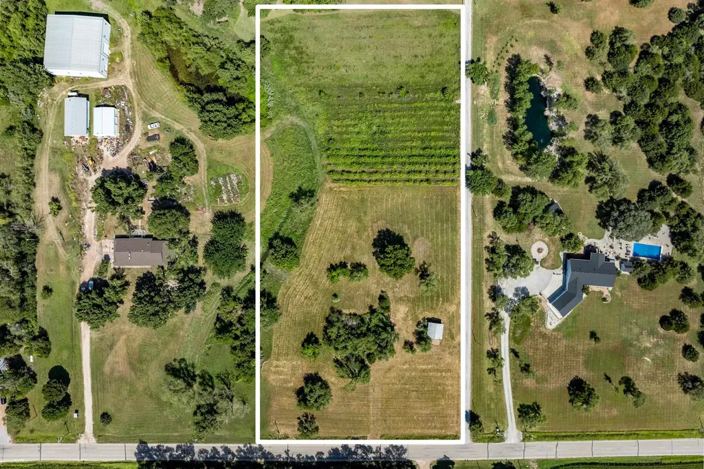 1378 N Hydraulic Road Mulvane KS 67110