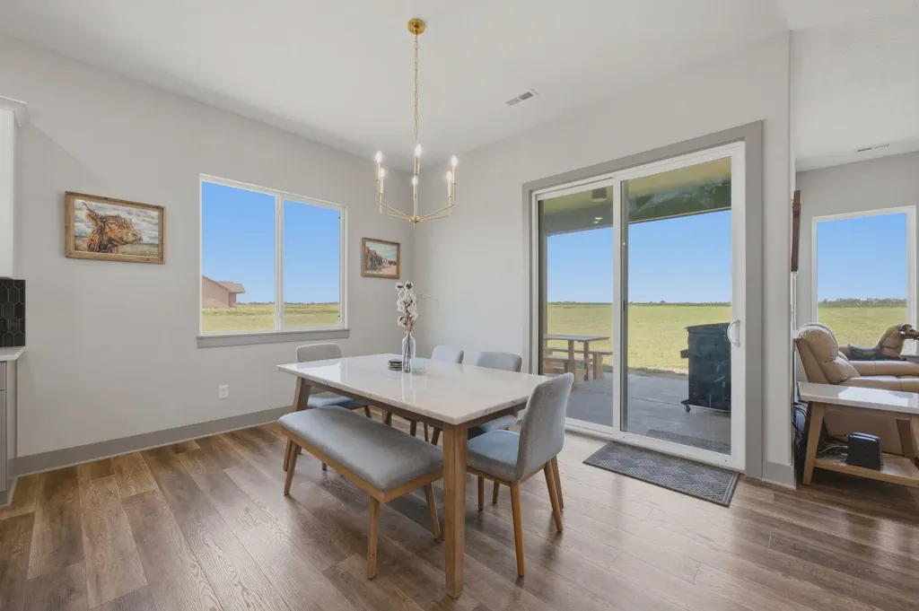 16356 NE 4th Cheney KS 67025