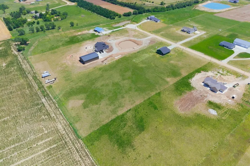 16356 NE 4th Cheney KS 67025