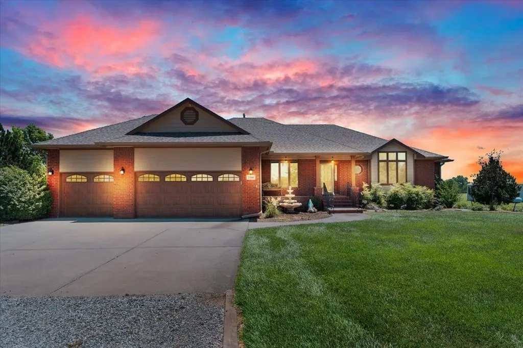 2500 N 219th Street W Andale KS 67001