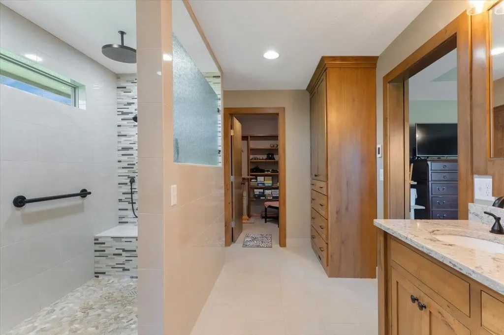 2500 N 219th Street W Andale KS 67001