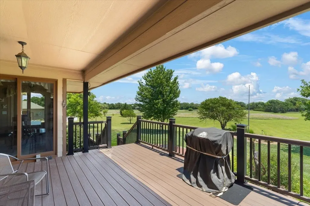 2500 N 219th Street W Andale KS 67001
