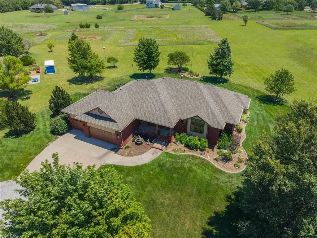 2500 N 219th Street W Andale KS 67001