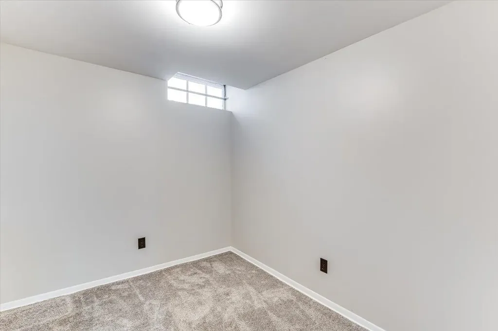 1920 S Fabrique Drive Wichita KS 67218-4736