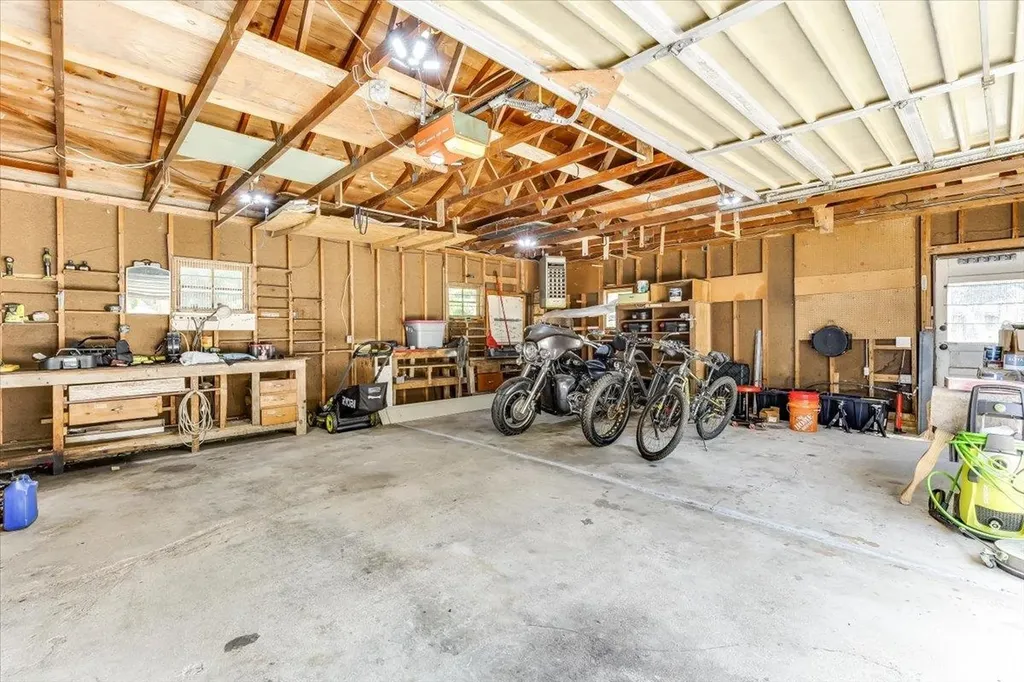 1920 S Fabrique Drive Wichita KS 67218-4736