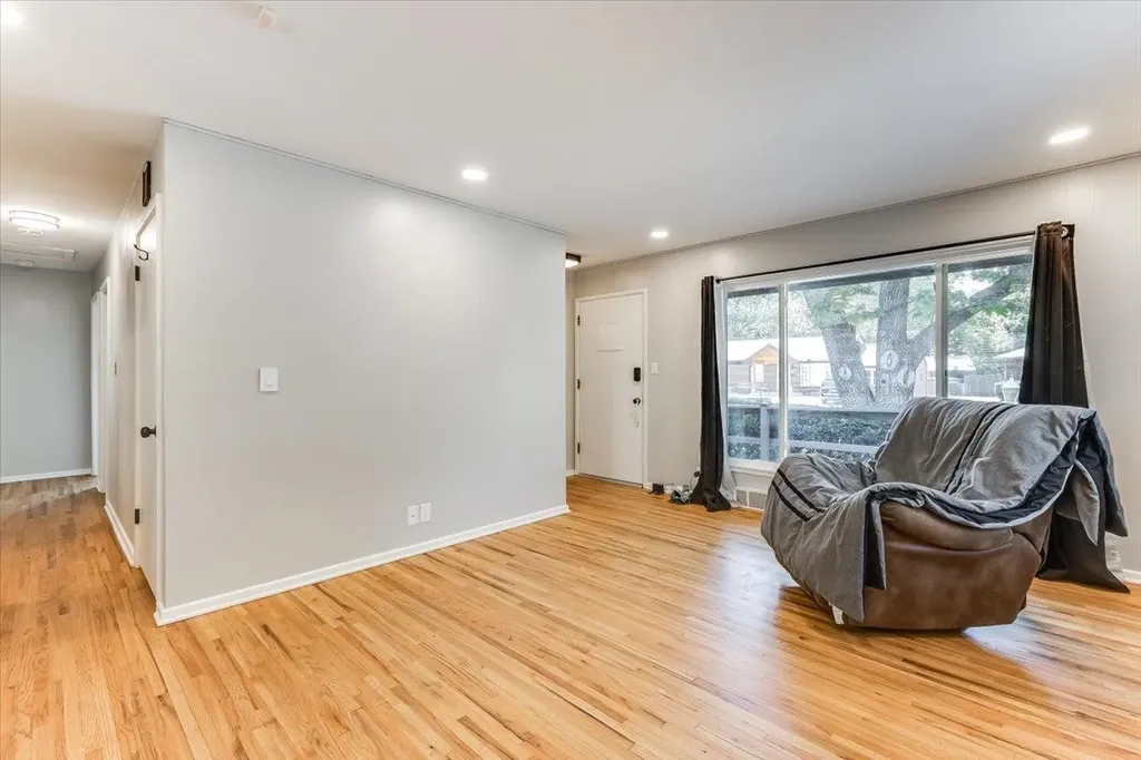 1920 S Fabrique Drive Wichita KS 67218-4736