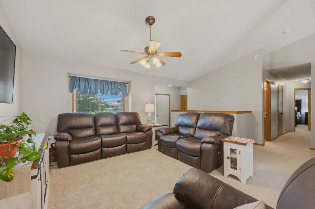 2502 S Lark Lane Wichita KS 67215