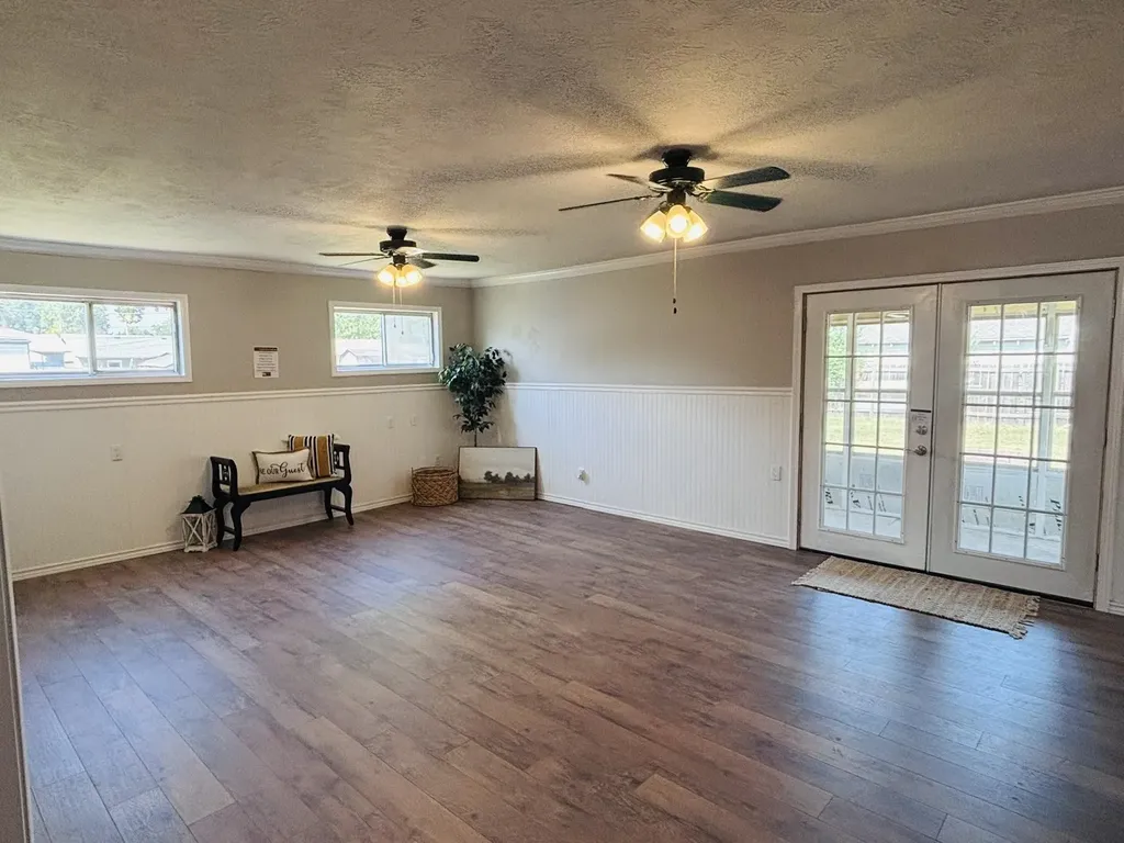 3026 S Fern Wichita KS 67217