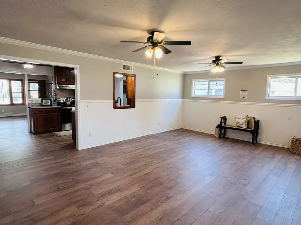 3026 S Fern Wichita KS 67217
