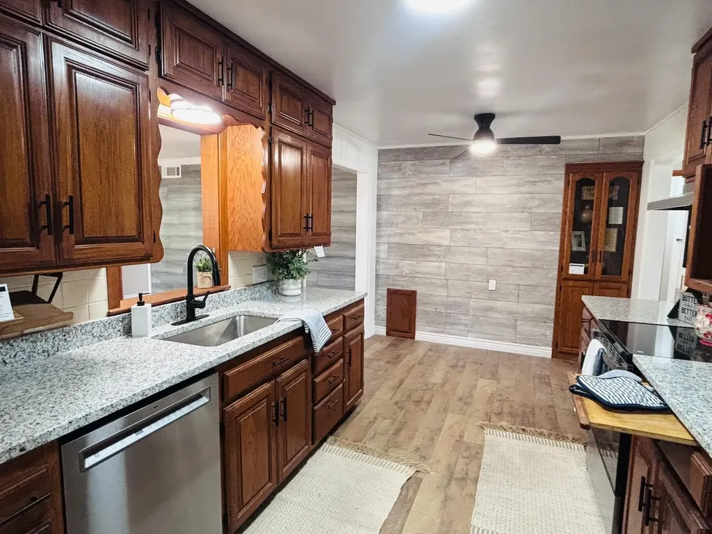 3026 S Fern Wichita KS 67217