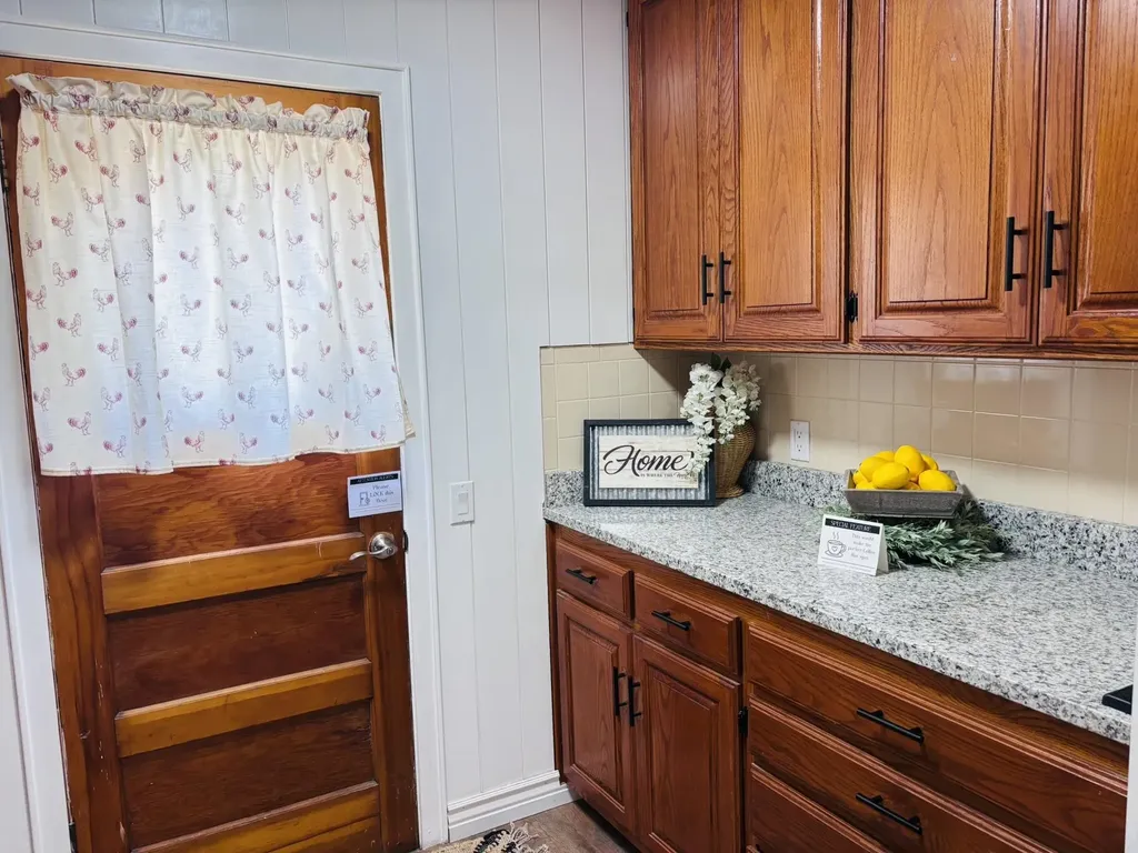 3026 S Fern Wichita KS 67217