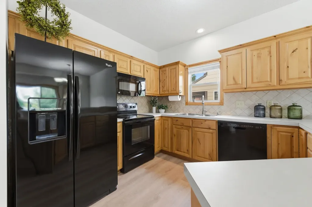 920 N Mountain Andover KS 67002