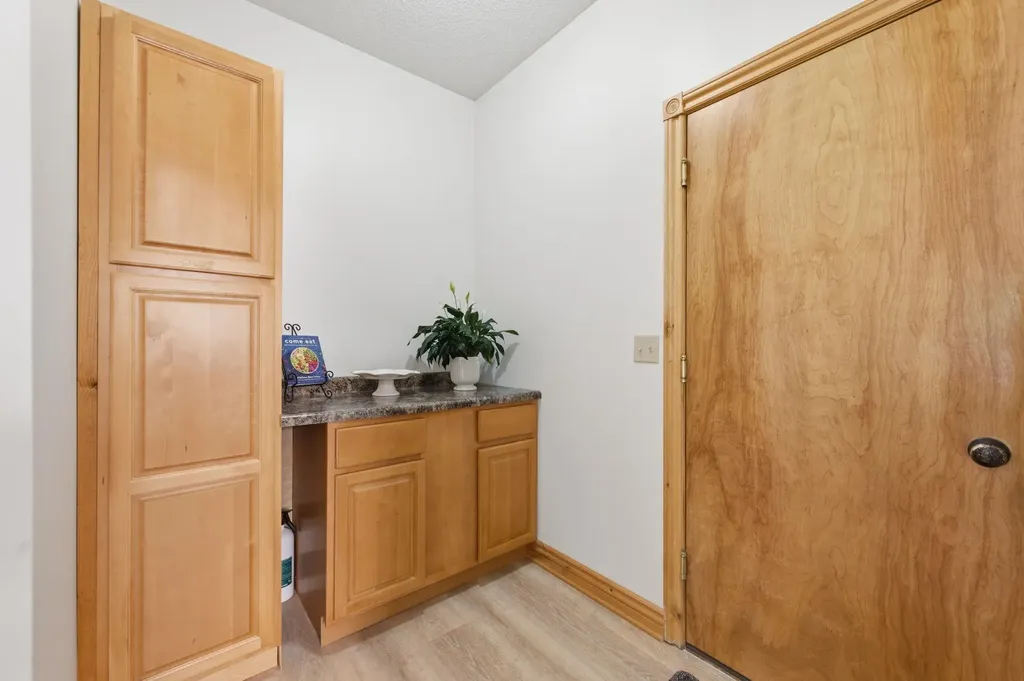920 N Mountain Andover KS 67002