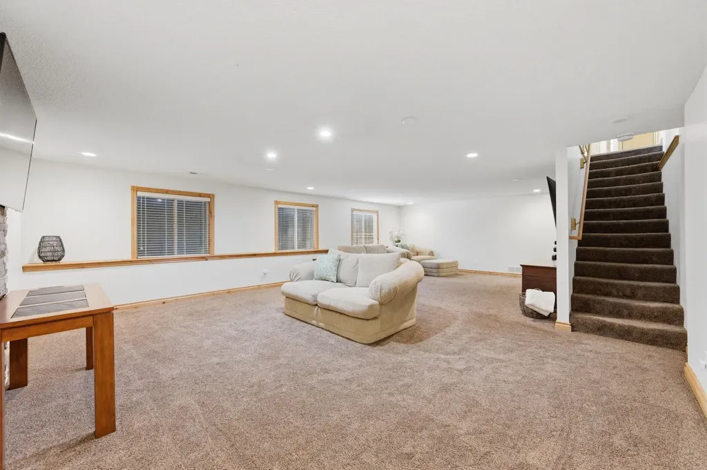 920 N Mountain Andover KS 67002