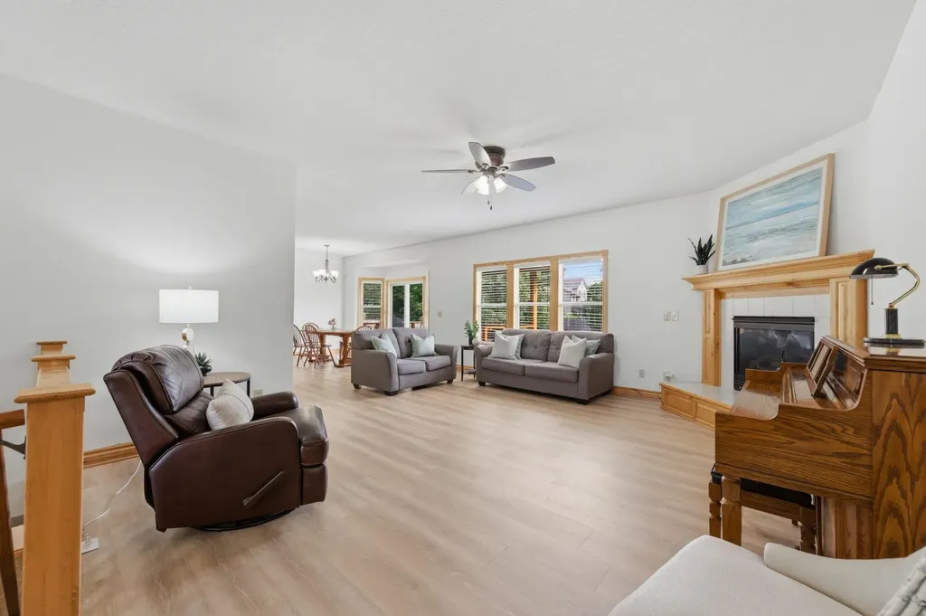 920 N Mountain Andover KS 67002