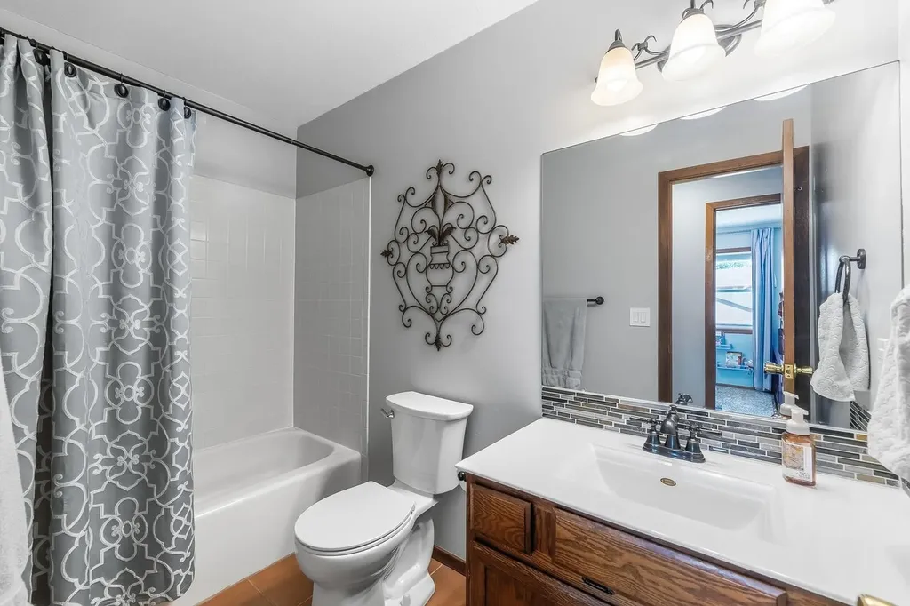 2753 S Lori Wichita KS 67210